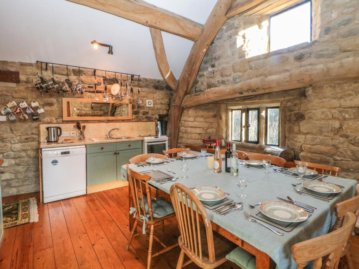 Wyndell Cruck Cottage Шефилд Екстериор снимка