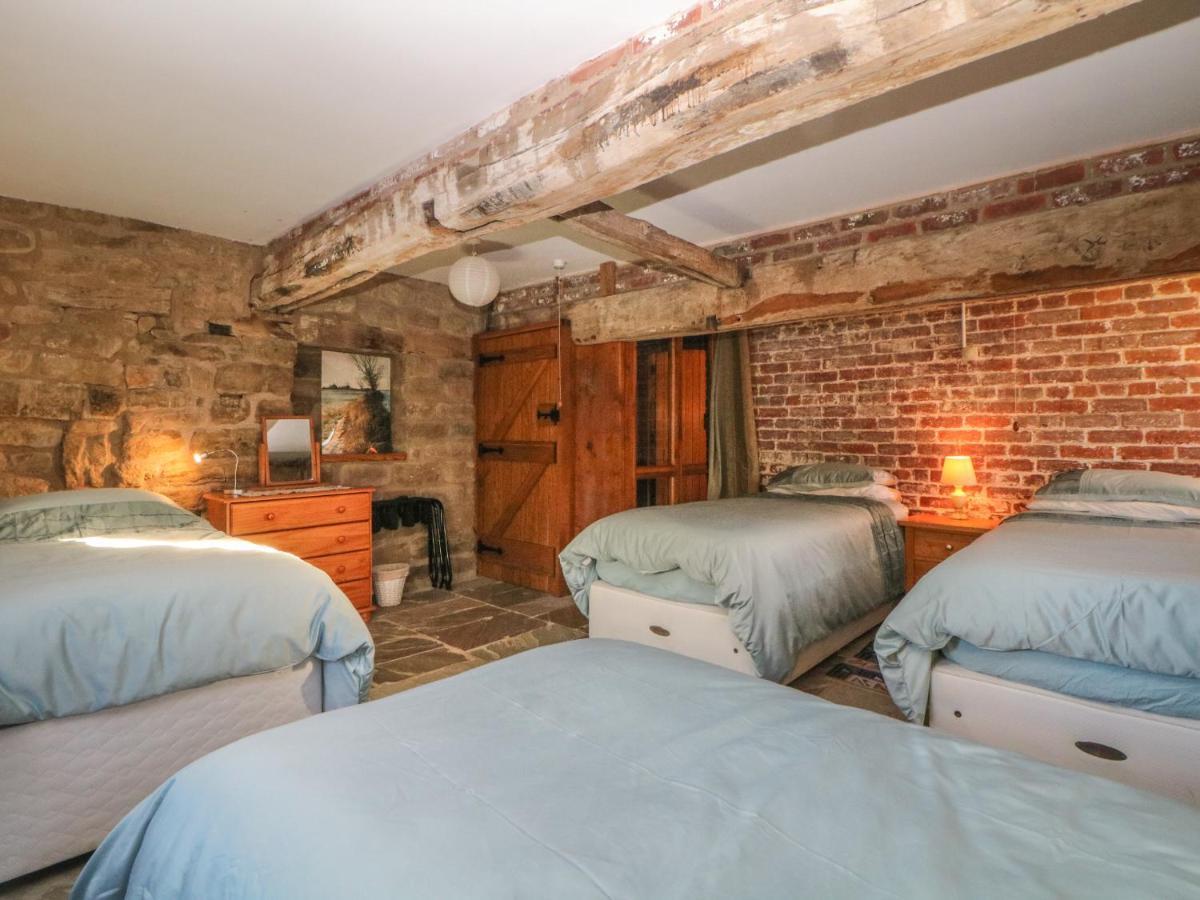 Wyndell Cruck Cottage Шефилд Екстериор снимка