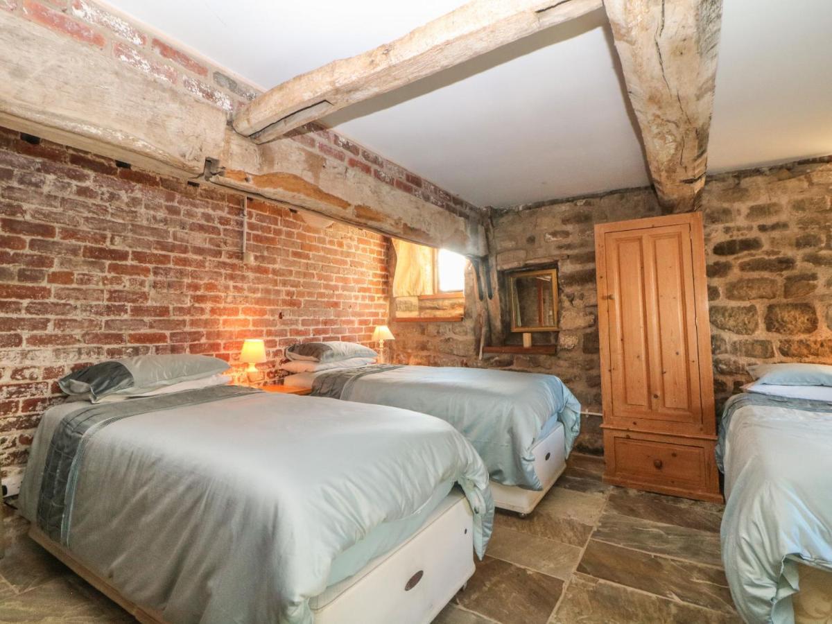 Wyndell Cruck Cottage Шефилд Екстериор снимка